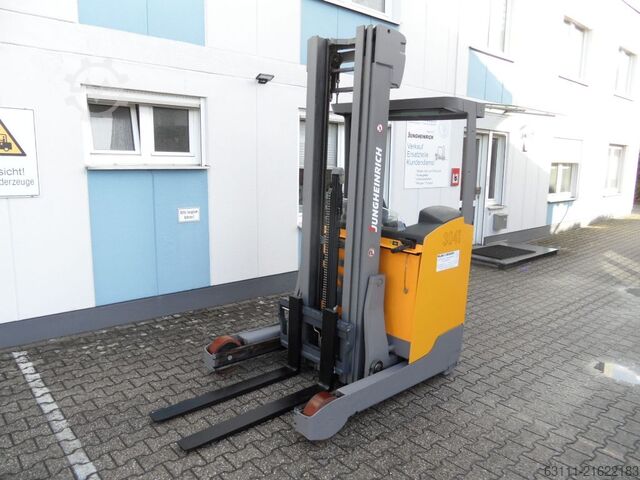 Schubmaststapler Jungheinrich ETV 216 - NEUE Batterie - alle Räder neu!