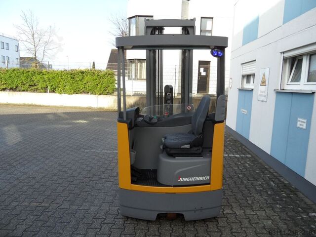 Schubmaststapler Jungheinrich ETV 216 - NEUE Batterie - alle Räder neu!