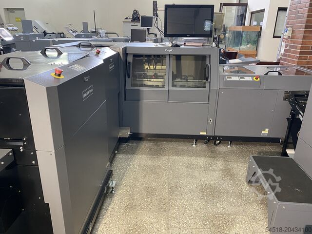 Document finishing system Duplo iSaddle