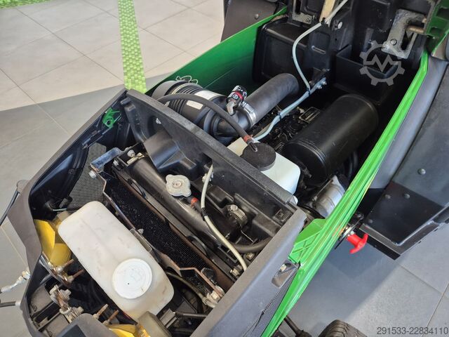 Mini tractor John Deere 1026R - 4WD - Serviced! - Only 361MTH