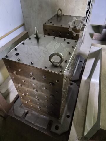 Horizontal machining center Mazak H400