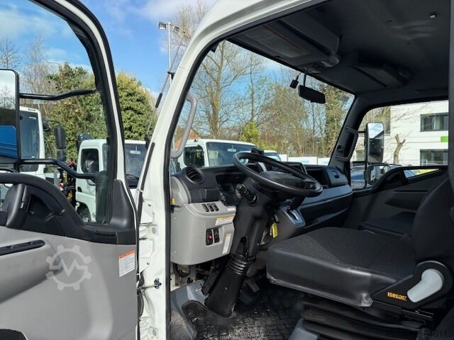 Transporter mit Koffer Fuso Canter 7C18 Aut., Koffer 6m LBW