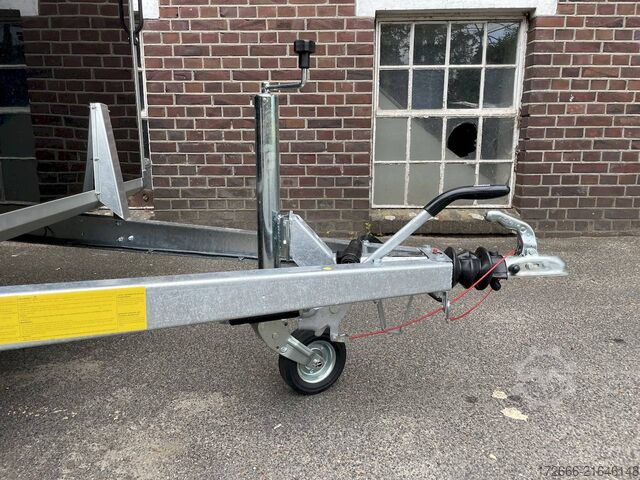 Box trailer Variant 2017 C3 EDITION 302X168X188CM 2000KG KOFFERANHÄNGER