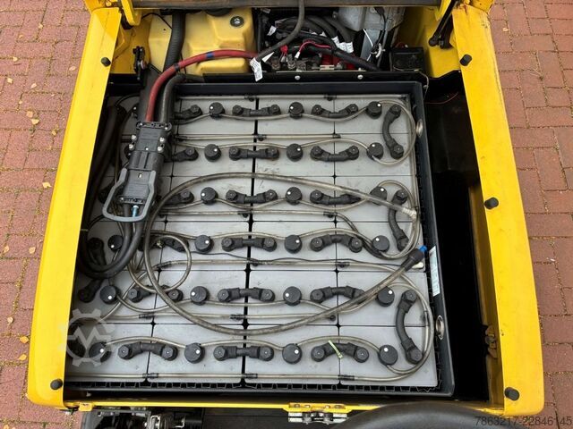 Electric 3-wheel forklift Hyster J 1.8 XNT LWB