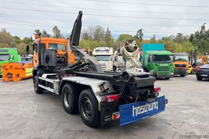 Roll-off tipper truck MAN TGA 28.440 6x4-4 Hiab 21T