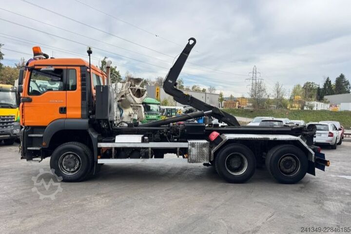 Roll-off tipper truck MAN TGA 28.440 6x4-4 Hiab 21T