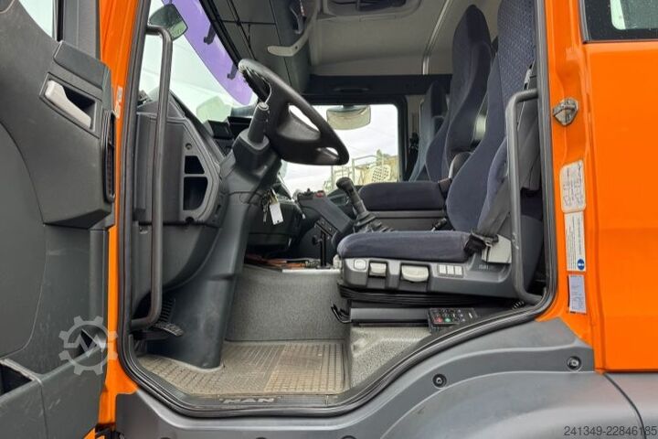 Roll-off tipper truck MAN TGA 28.440 6x4-4 Hiab 21T