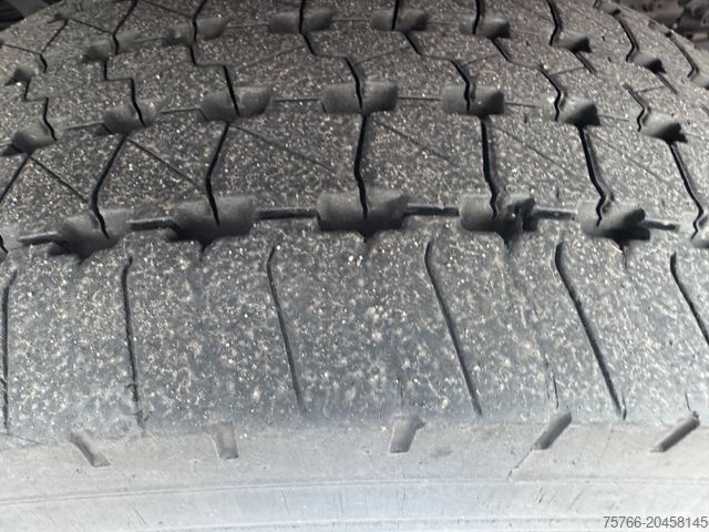 LKW mit Getränkeaufbau MERCEDES-BENZ ANTOS 2540 L / LBW / AHK / LENKACHSE / KAMERA