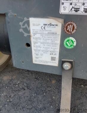 Working platform (scissor lift) Skyjack SJ III 3226 Elektro 9,90 m