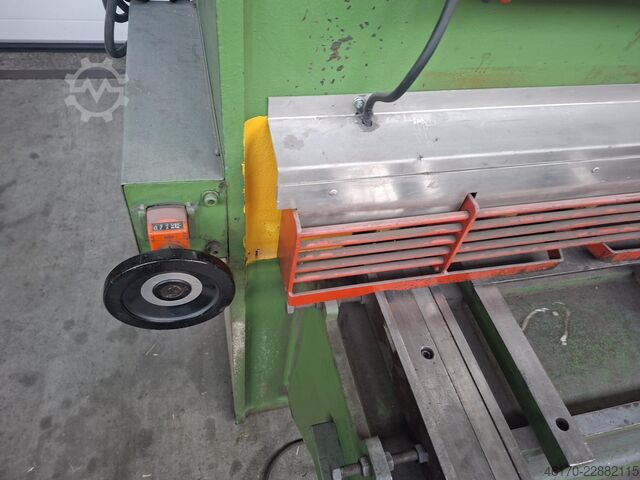 Hydraulic guillotine shear HACO TS 3006