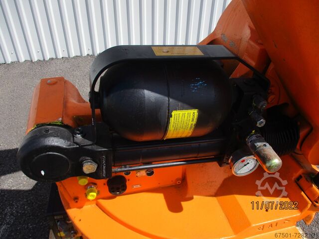 Industrial robots robot KUKA (1751)