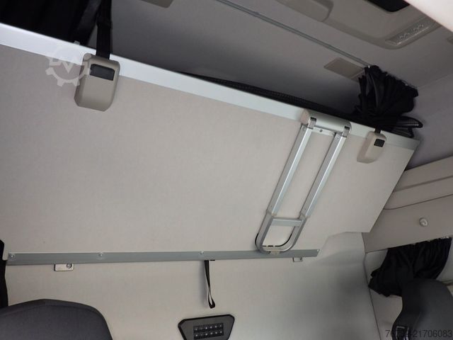 Standard SZM IVECO AS 440 S 53 T/P S-Way/Ret./Hydr./2xTank/Standkli