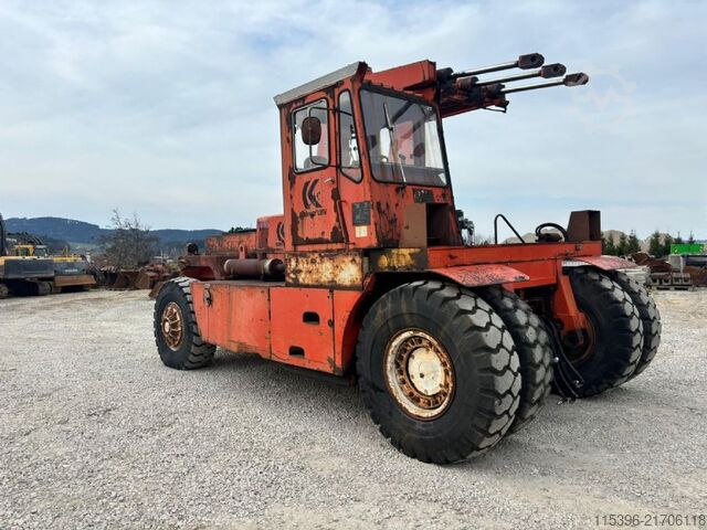 Heavy Forklift - Diesel Kalmar LMV 35