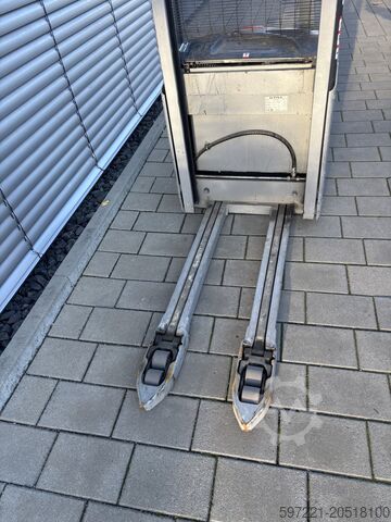 Pallet Stackers Still EXV 12i