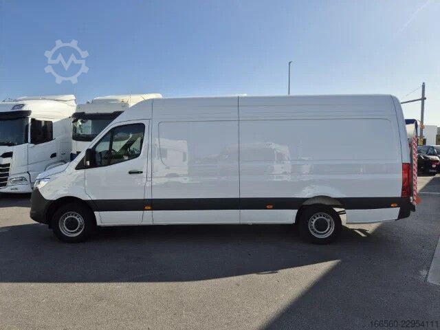 Van Mercedes-Benz Sprinter 317 CDI L3 WITH LOADING LIFT