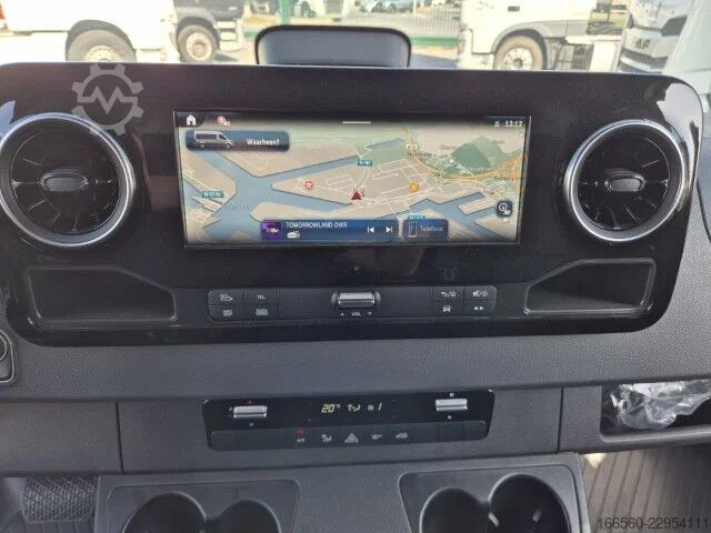 Van Mercedes-Benz Sprinter 317 CDI L3 WITH LOADING LIFT