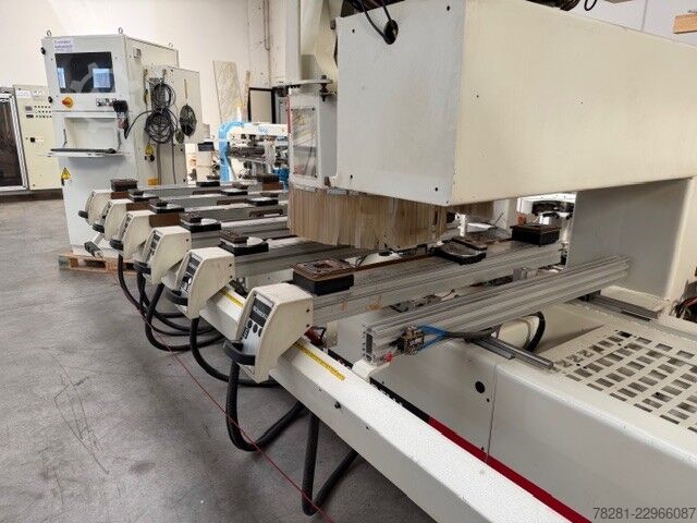 Morbidelli X5 machining center Morbidelli X5