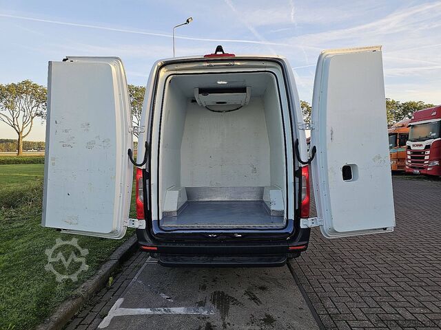 MERCEDES-BENZ SPRINTER 315 L2H2 BI-TEMP FRIDGE Carrier Refrigerated Van Day/Night 2 Compartments Eur MERCEDES-BENZ SPRINTER 315 L2H2 BI-TEMP FRIGO Carrier Koelwag...