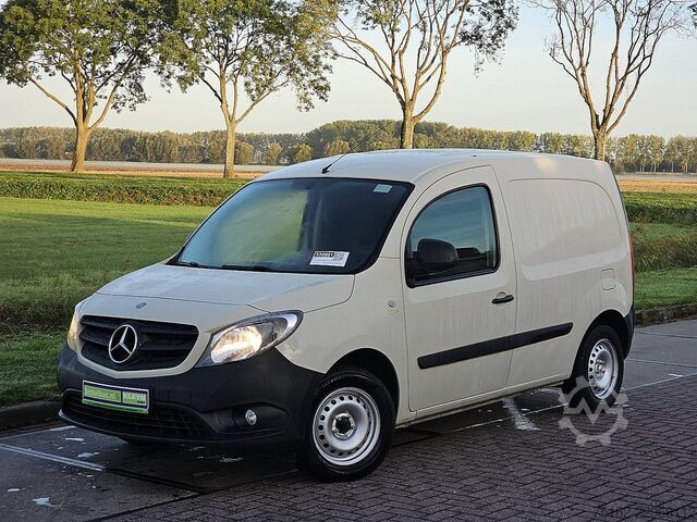 MERCEDES-BENZ CITAN 109 CDI LONG, Air Conditioning, Euro 6, Low Mileage, One Owner! MERCEDES-BENZ CITAN 109 CDI LONG Airco Euro6 Lage-Kilometerst...