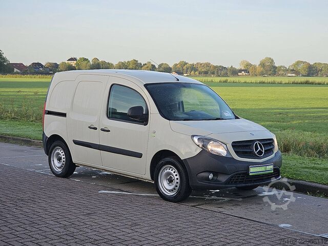 MERCEDES-BENZ CITAN 109 CDI LONG, Air Conditioning, Euro 6, Low Mileage, One Owner! MERCEDES-BENZ CITAN 109 CDI LONG Airco Euro6 Lage-Kilometerst...
