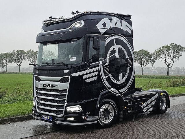 Standard-SZM DAF XG+ 530 Leder