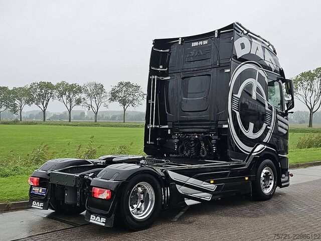 Standard-SZM DAF XG+ 530 Leder