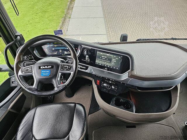 Standard-SZM DAF XG+ 530 Leder
