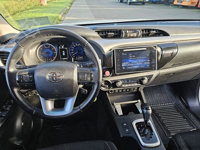 TOYOTA HI-LUX 2.4 EU net export price €19,950.00, AC, automatic transmission, EURO 6, tow bar, Bluet TOYOTA HI-LUX 2.4 EU netto exportprijs 19950,00 ac aut...