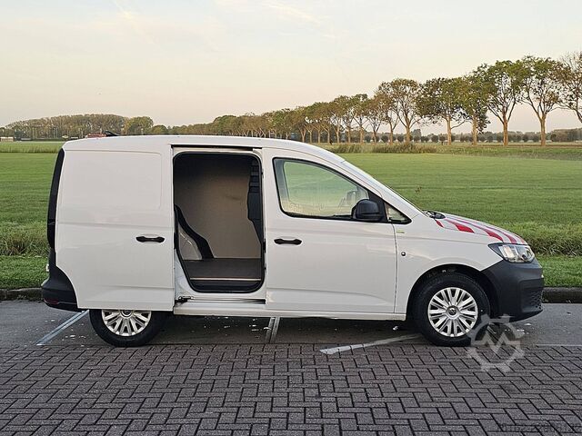 VOLKSWAGEN CADDY 2.0 L1 CarPlay BPM-Free Air Conditioning Parking Sensors Euro6! VW CADDY 2.0 L1 CarPlay BPM-Vrij Airco Parkeersens...
