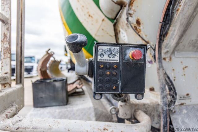 Mixer MAN TGS 37.360 BB - LIEBHERR 10M3