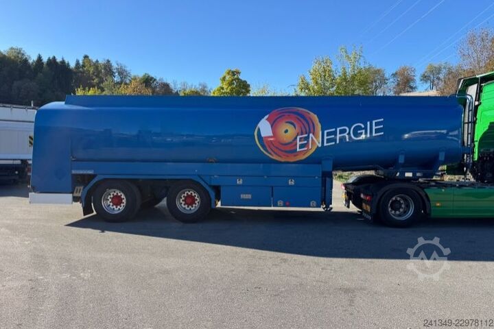 Tanker semitrailer  GRÜNENFELDER | 36'100 Liter 3 Kammern