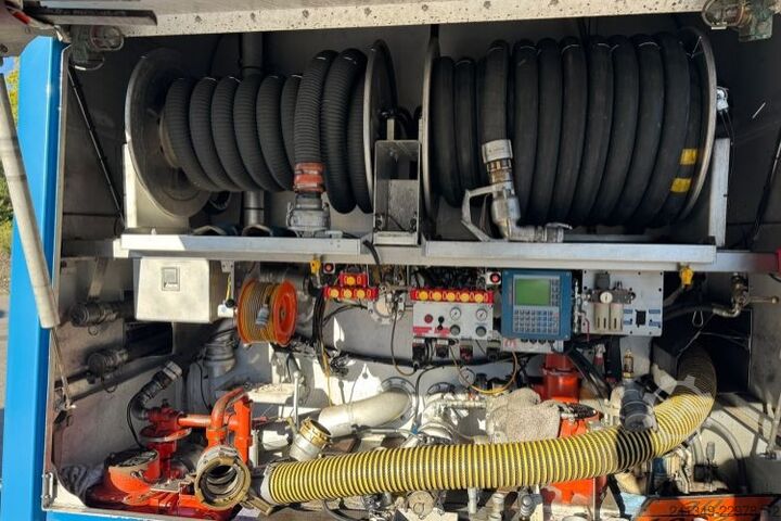 Tanker semitrailer  GRÜNENFELDER | 36'100 Liter 3 Kammern