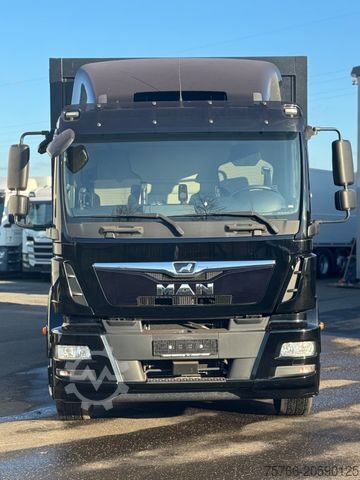 LKW mit Getränkeaufbau MAN TGM 26.320 L / LBW / 2xAHK / LENKACHSE / 18 PAL