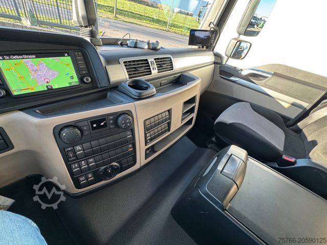 LKW mit Getränkeaufbau MAN TGM 26.320 L / LBW / 2xAHK / LENKACHSE / 18 PAL