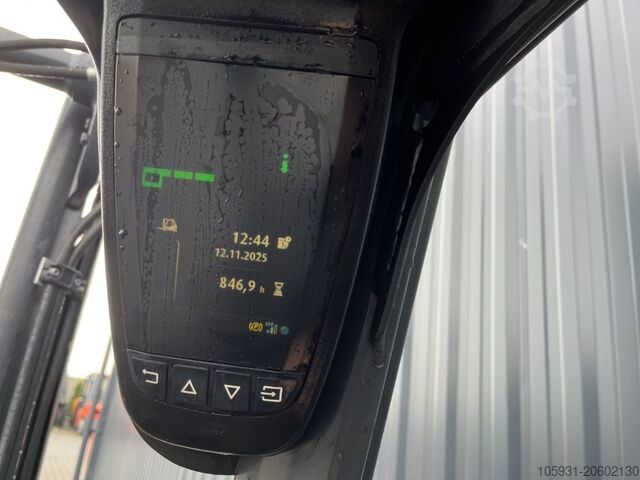 Electric 3-wheel forklift Linde E15-02