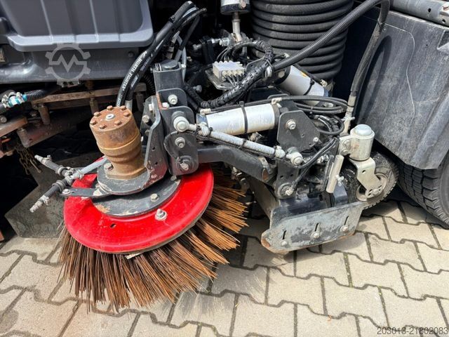 Road sweeper MERCEDES-BENZ ACTROS 1830 4x2 Kehrmaschine BUCHER OPTIFANT8000