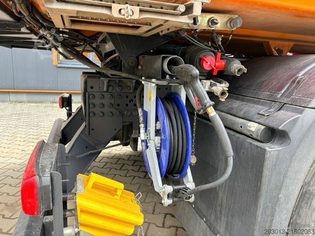 Road sweeper MERCEDES-BENZ ACTROS 1830 4x2 Kehrmaschine BUCHER OPTIFANT8000