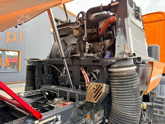 Road sweeper MERCEDES-BENZ ACTROS 1830 4x2 Kehrmaschine BUCHER OPTIFANT8000