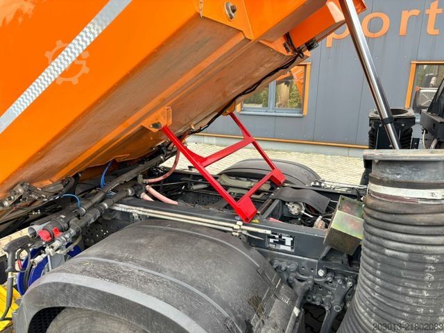 Road sweeper MERCEDES-BENZ ACTROS 1830 4x2 Kehrmaschine BUCHER OPTIFANT8000