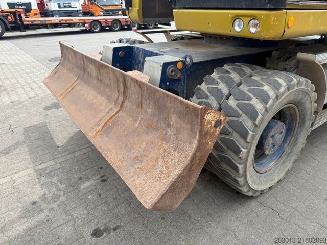Mobile excavator LIEBHERR A918 Compact Litronic Mobilbagger 18 T *Schnellw