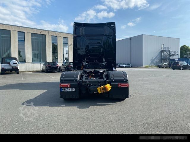 Special purpose truck MERCEDES-BENZ eActros 600 LS BigSpace+Vorrüstung Nebenantrieb