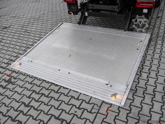 Box truck DAF LF 210 KOFFER 12t+ LBW 1.5t+ DACHSPOILER