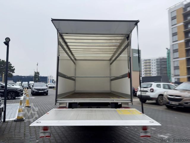 Box van RENAULT Master XDD 170PS KofferLBW