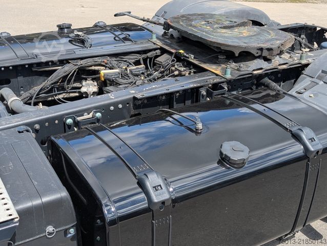 Volume tractor unit MAN TGX 18.520 LL SA Low-Liner, MIETEN?