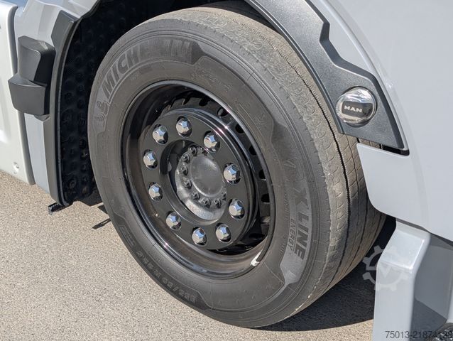 Volume tractor unit MAN TGX 18.560 LL SA Low-Liner mit D30 Motor