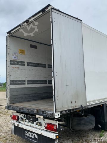 Kofferauflieger SCHMITZ CARGOBULL SKO 18/L FP 25_ Trockenfracht_ Türen_ disc