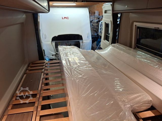 Campervan CARADO pro CV 640 pro AHK / LiFePo / Solar