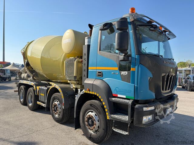 Concrete mixer truck Astra HD9 84.48