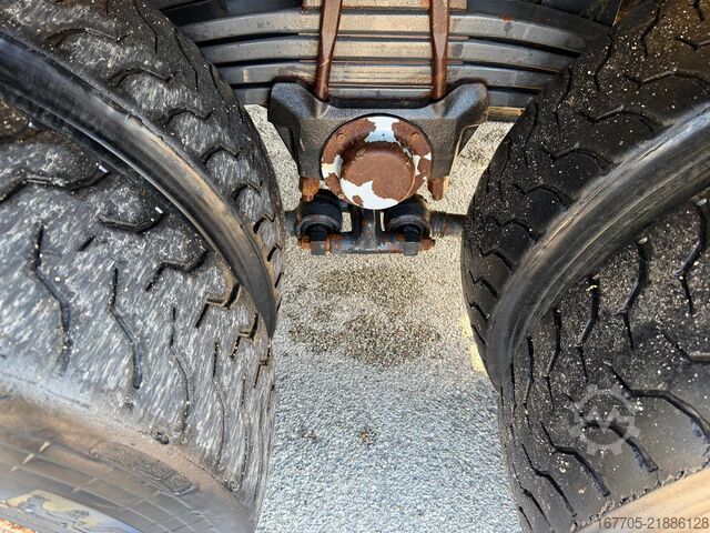 Concrete mixer truck Astra HD9 84.48