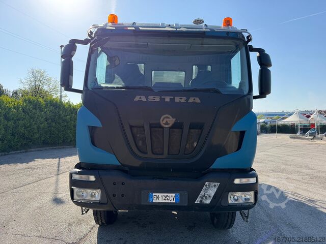 Concrete mixer truck Astra HD9 84.48